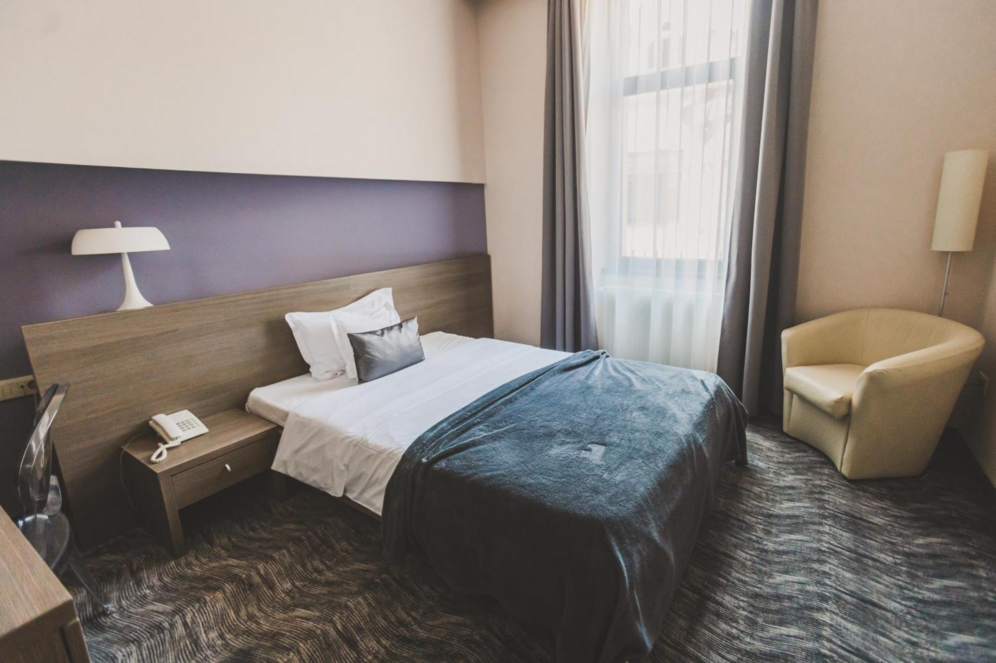 Caro Boutique Hotel Oradea Luaran gambar