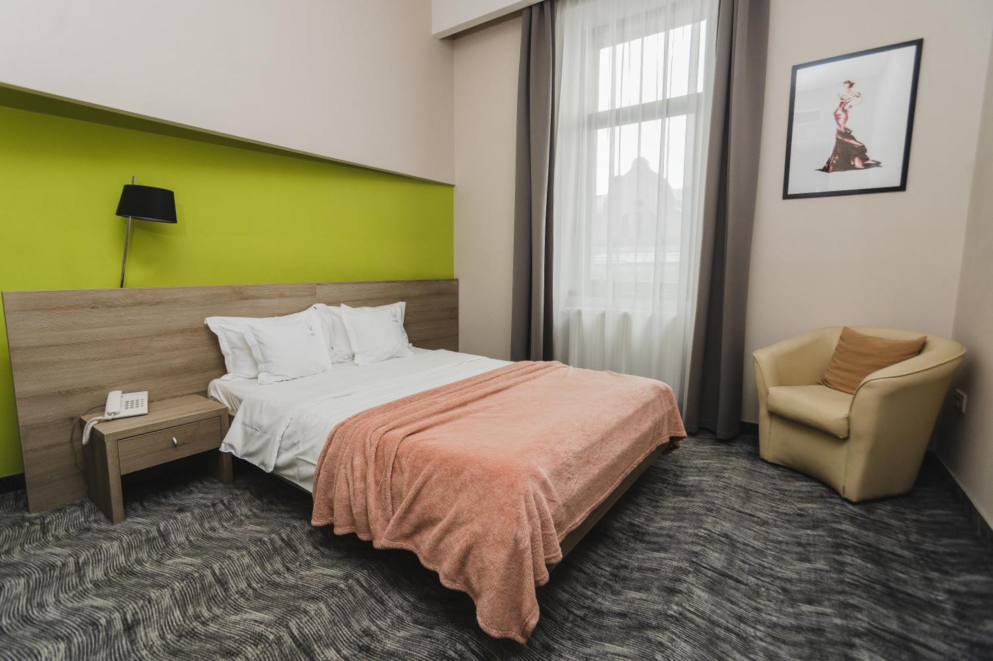 Caro Boutique Hotel Oradea Luaran gambar